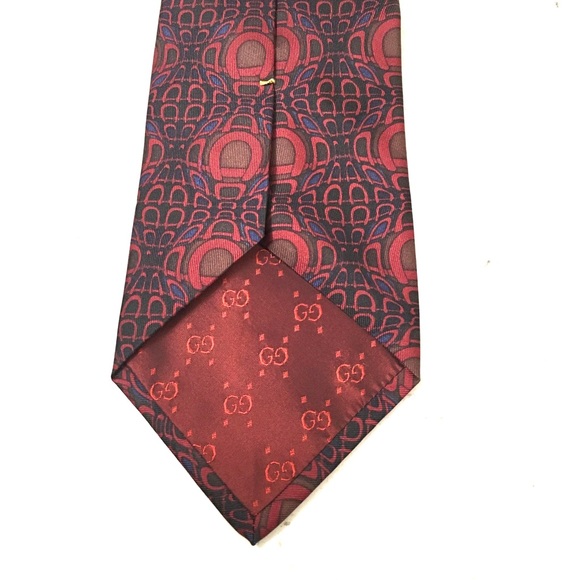 Gucci Men’s Red D Geometric Print Tie - Picture 2 of 6
